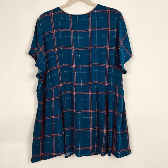 Torrid Women 3X Blue Plaid V-Neck Blouse Lightweight Eyelet Ribbon Flowy Hem - Picture 3 of 8